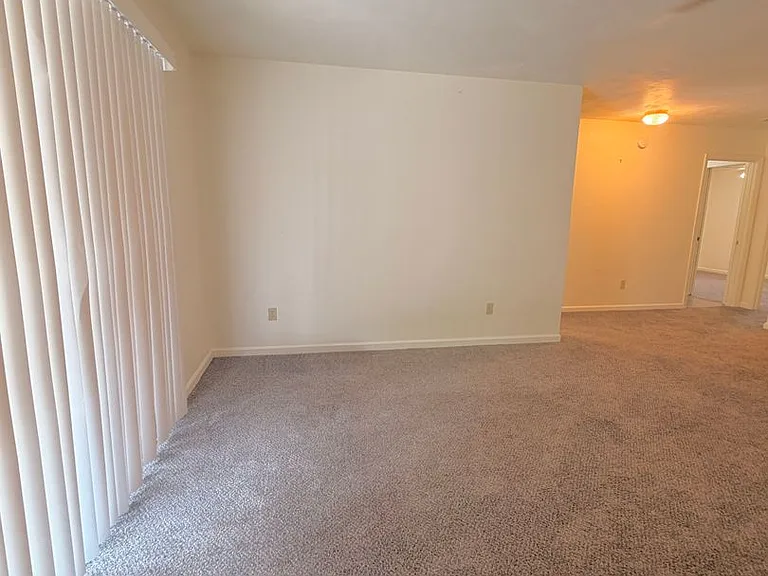 4414 Stratfordshire Ct — Photo 13
