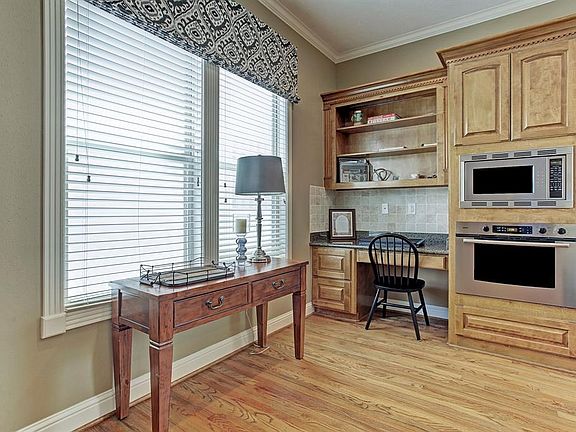 5th image of 5206 Nett St Unit C