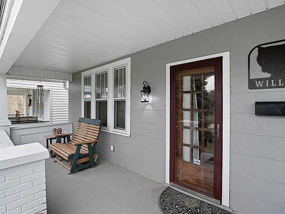2nd image of 287 E Jenkins Ave