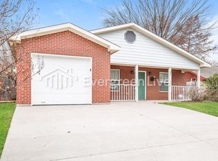 309 W Springdale Ln, Grand Prairie, TX 75052