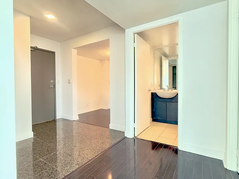 381 Front St W #1608 — Photo 7
