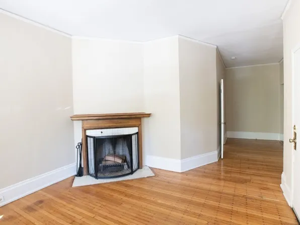2216 E Ivanhoe Apartments, 2214 E Ivanhoe Pl #1, Milwaukee, WI 53202