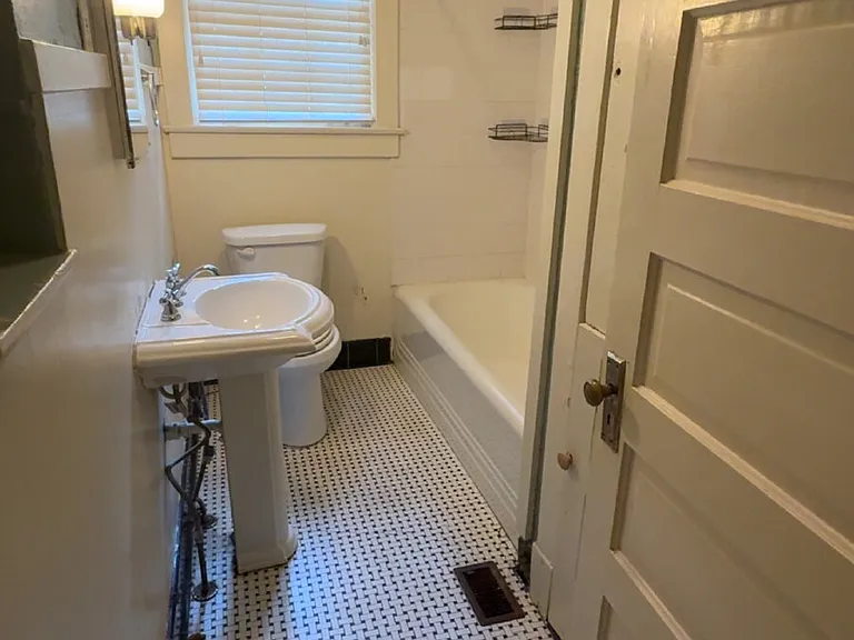 1338 N State St #A — Photo 11