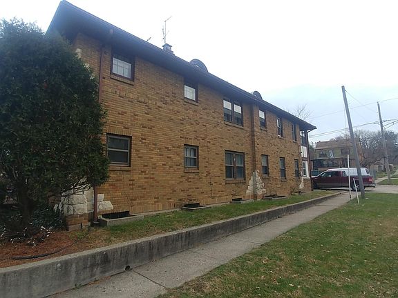 2nd image of 2234 Auburn St APT 3
