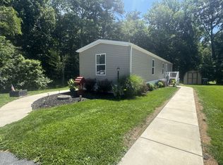 137 1/2 E Zimmer Dr #137A, Walnutport, PA 18088