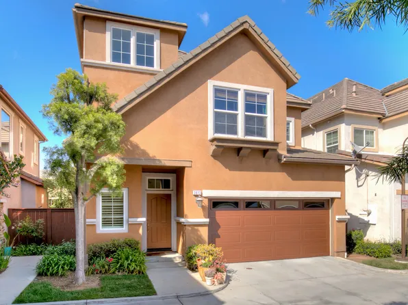 3613 W Luther Ln, Inglewood, CA 90305