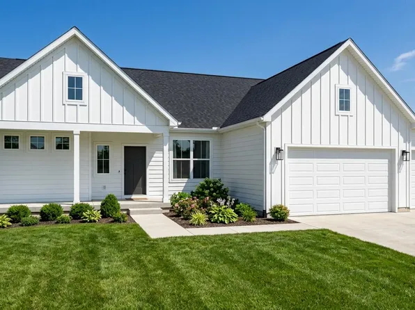 2755 Calabria Ln, Valparaiso, IN 46385