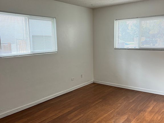 3rd image of 1815 Grand Ave