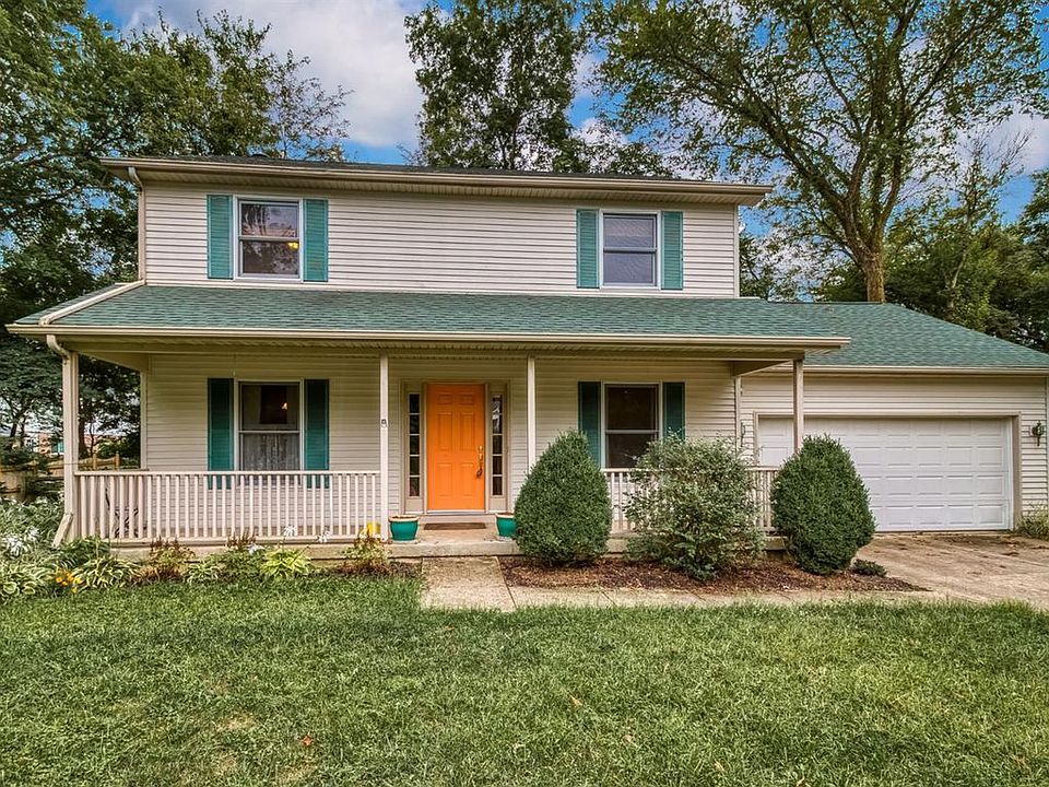 1st image of 30 Christopher Dr
