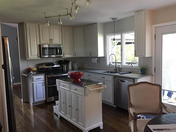 4th image of 4680 Karamar Dr