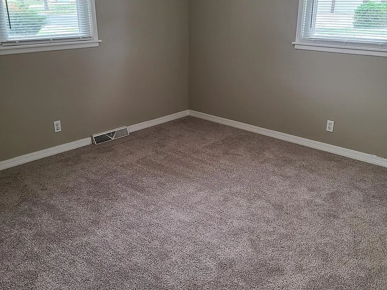 8033 E Dresden Ln — Photo 10