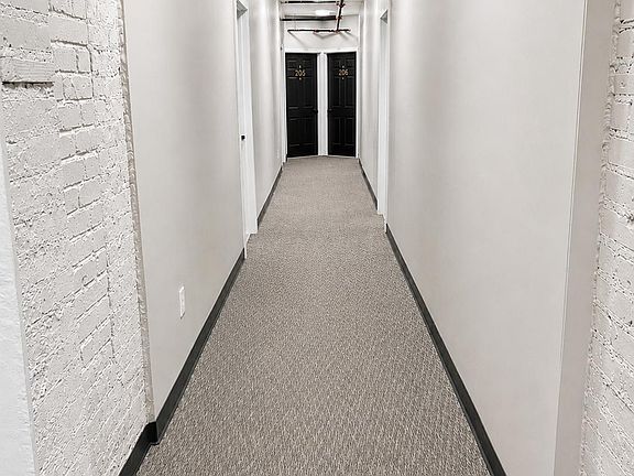 4th image of 30 E Philadelphia St #6df7adc54