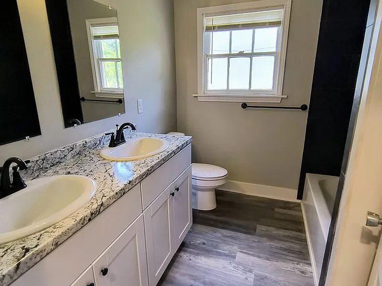 2304 Palmer Dr — Photo 11