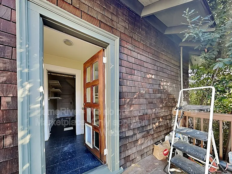2206 24th St — Photo 20