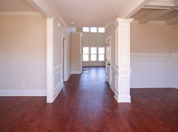 2nd image of 350 Bella Rose Dr
