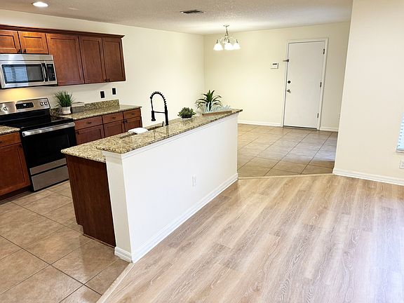 5th image of 2516 Abey Blanco Dr