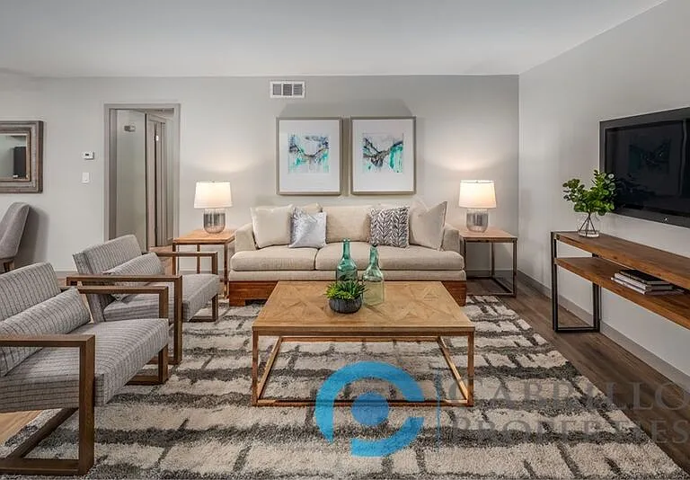 4571 Marlborough Dr #7 — Photo 6