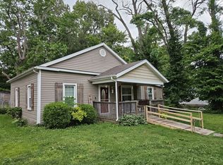 107 Bevard St, Cambria, IL 62915