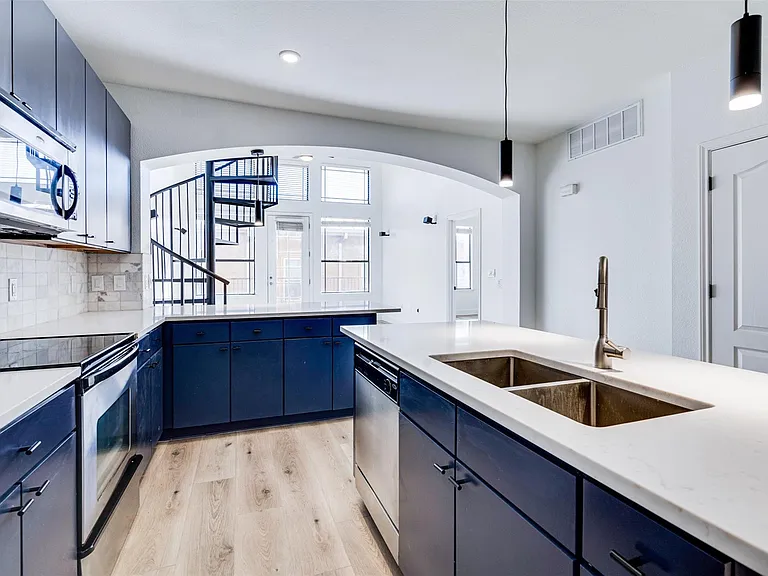 2505 San Gabriel St #600 — Photo 7