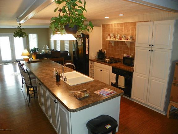 2nd image of 108 Charlotteville Dr S