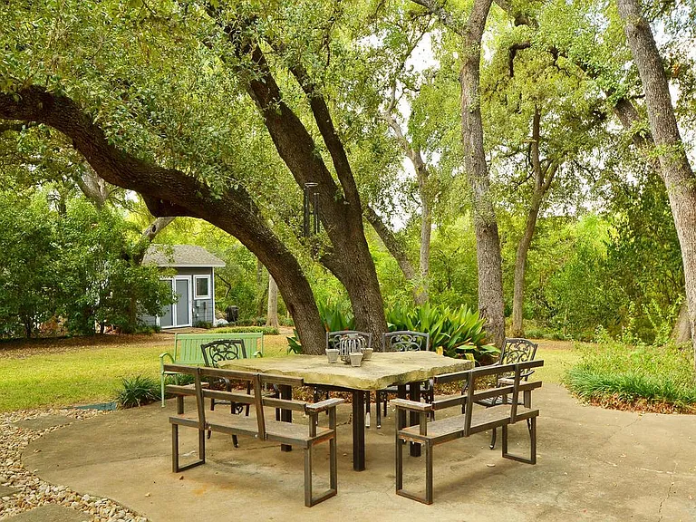 5018 Shoal Creek Blvd — Photo 31