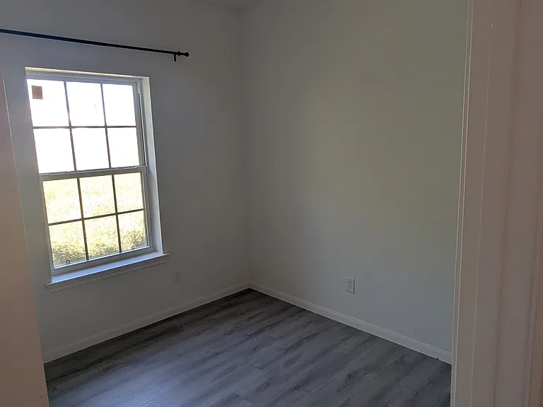 116 Bellair Dr — Photo 19