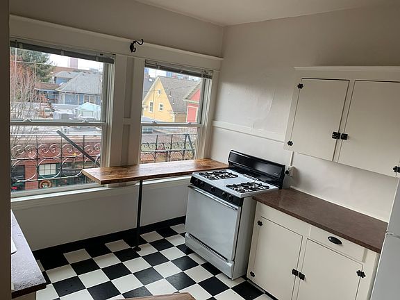 4th image of 621 NW 23rd Ave APT 302
