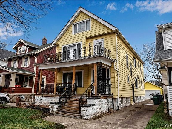 2nd image of 221 Saranac Ave
