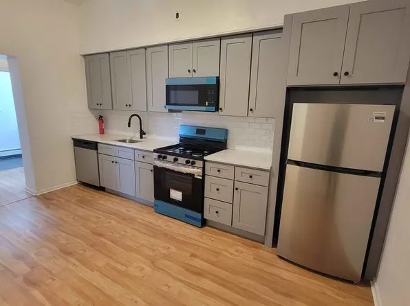 262 Summit Avenue image 1 of 20