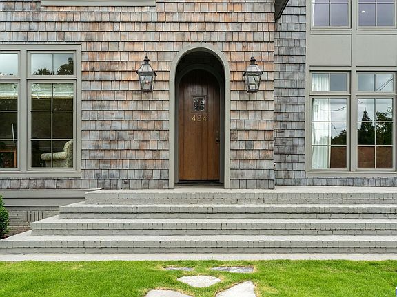 4th image of 424 Woodland Dr