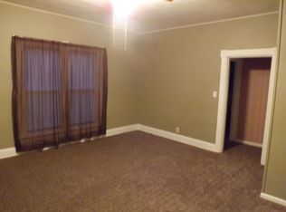 1403 8th Ave #1, Belle Plaine, IA 52208