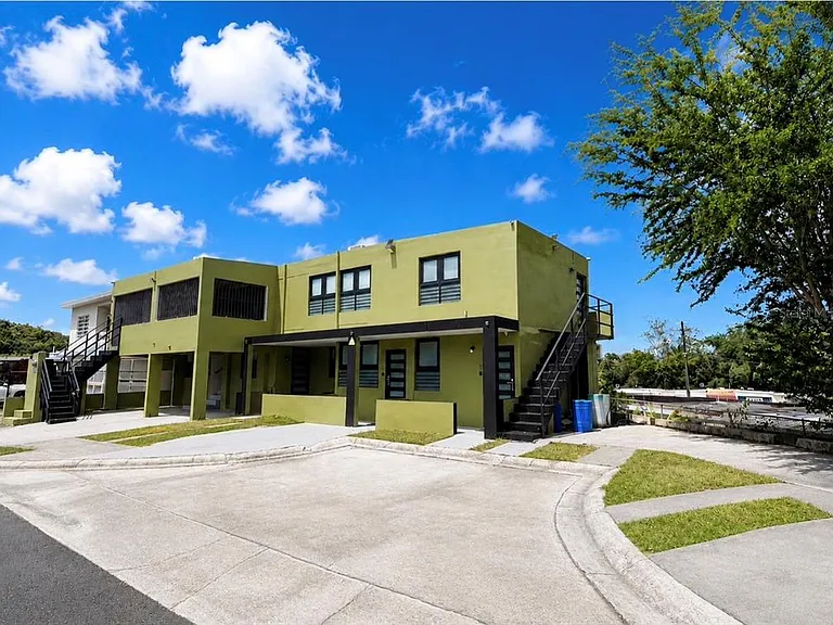 84 Saint Urb Brisas De Sierra Bayamon Apt 4 #98-1 — Photo 2
