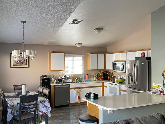 5th image of 6376 Pine Hill Ave