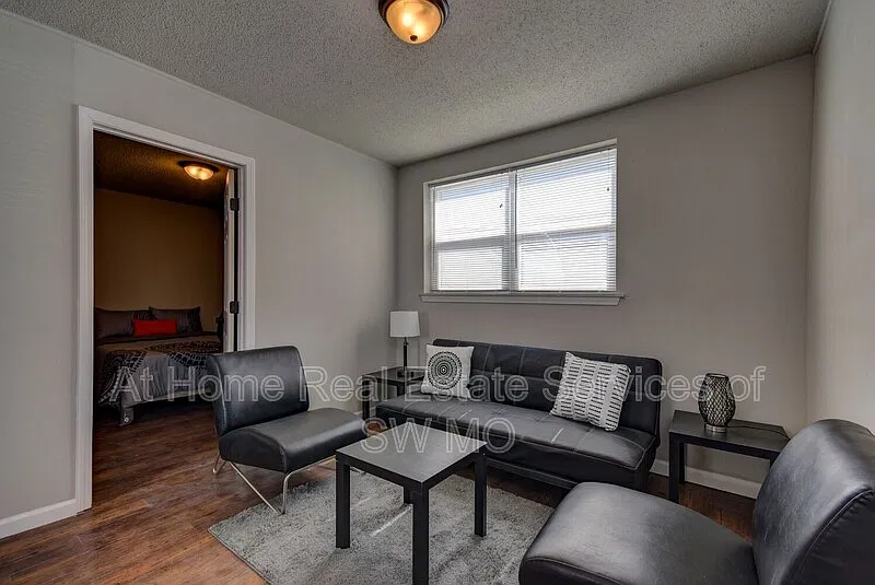 1 bed, 1.0 bath, $635 — Photo 4