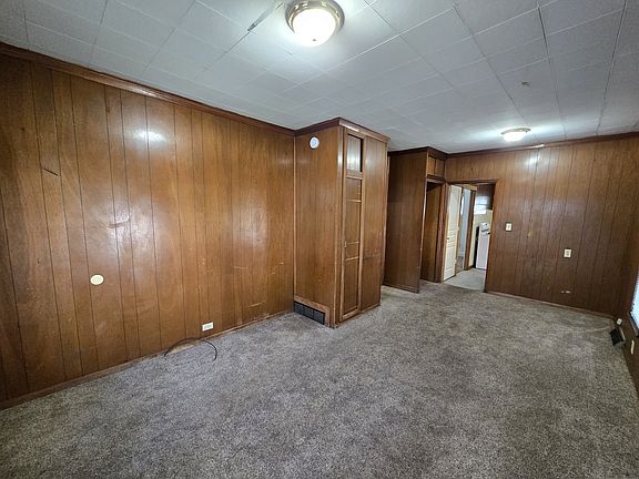 3rd image of 307 Riehl St