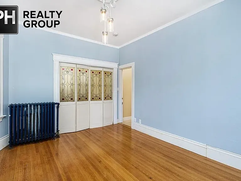 161 Walnut St #1 — Photo 12