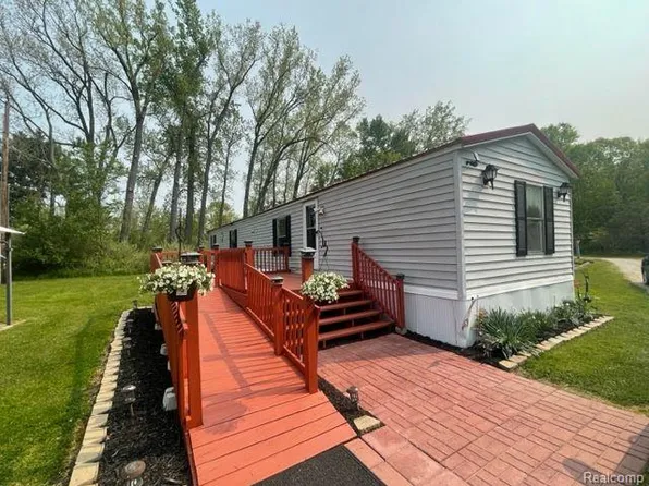 3805 W Prairie Rd, Shepherd, MI 48883