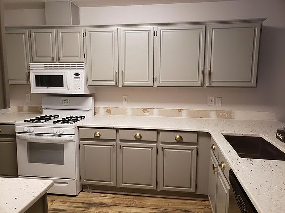 3rd image of 2989 Nutmeg Ct