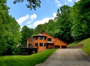 710 N 4th St, Flatwoods, KY 41139