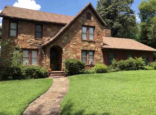 109 Henley Perry Dr, Marshall, TX 75670