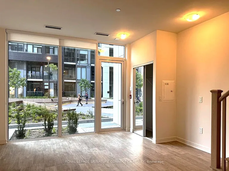 60 Princess St #109 — Photo 5