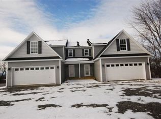 1A Cedar Hill Dr #1, Saint Albans, VT 05478