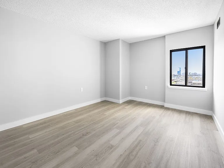 Atlantic Apartments — Photo 44