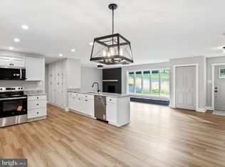 64 Sarah Ann Ln, Berkeley Springs, WV 25411