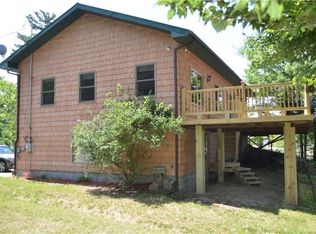 46759 Carnegie Bay Rd, Alexandria Bay, NY 13607