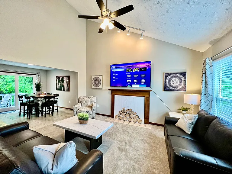 6429 Cincinnati Dayton Rd #B — Photo 17