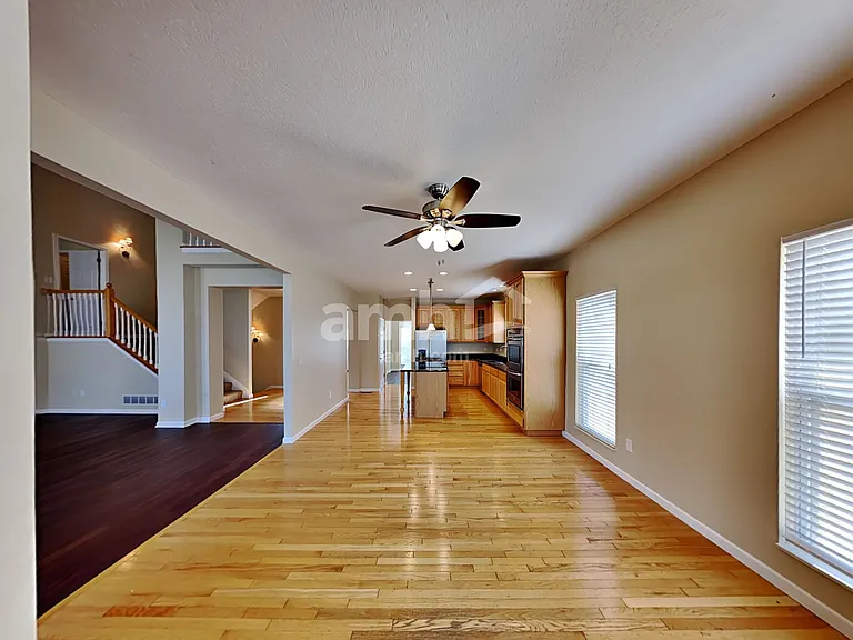 338 Calebs Ct — Photo 4