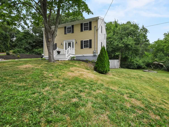 598 Waquoit Highway, East Falmouth, MA 02536