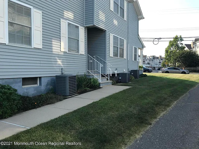 112 Morris Ave #B — Photo 22
