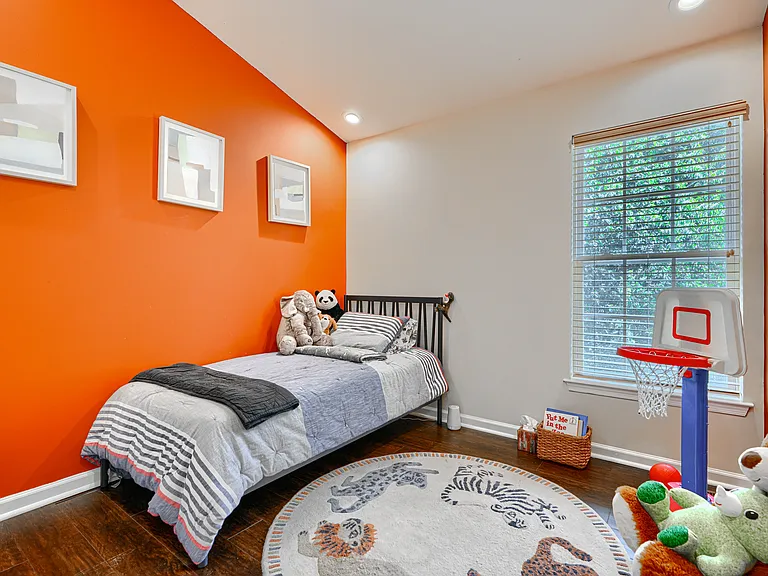 5053 Strawbridge Ter — Photo 14